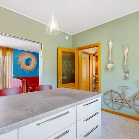 La Casa Dei Girasoli-lago Maggiore Holiday home *