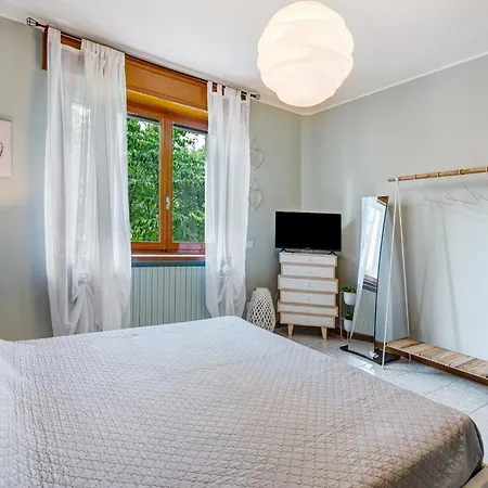 La Casa Dei Girasoli-lago Maggiore Holiday home *