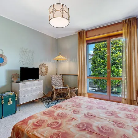 La Casa Dei Girasoli-lago Maggiore Vakantiehuis Castelletto sopra Ticino