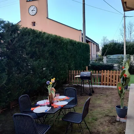 La Casa Dei Girasoli-lago Maggiore Holiday home *