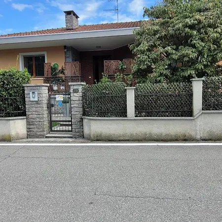 Сasa de vacaciones La Casa Dei Girasoli-lago Maggiore