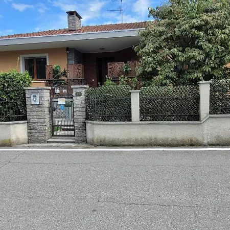 Дом отдыха La Casa Dei Girasoli-lago Maggiore *