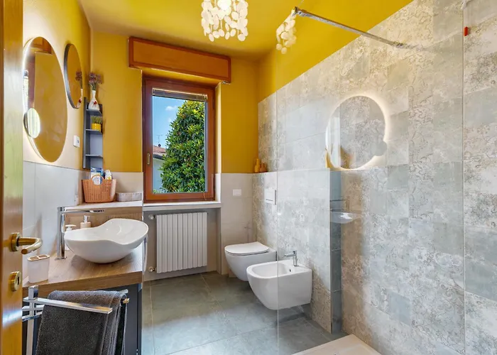 La Casa Dei Girasoli-lago Maggiore