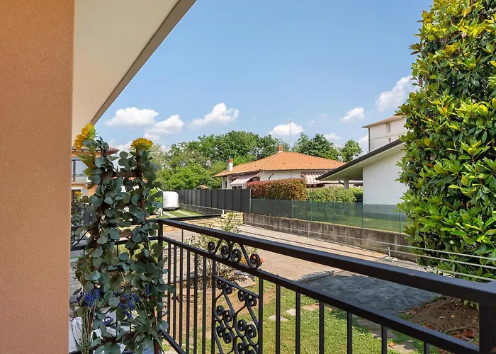 La Casa Dei Girasoli-lago Maggiore 펜션