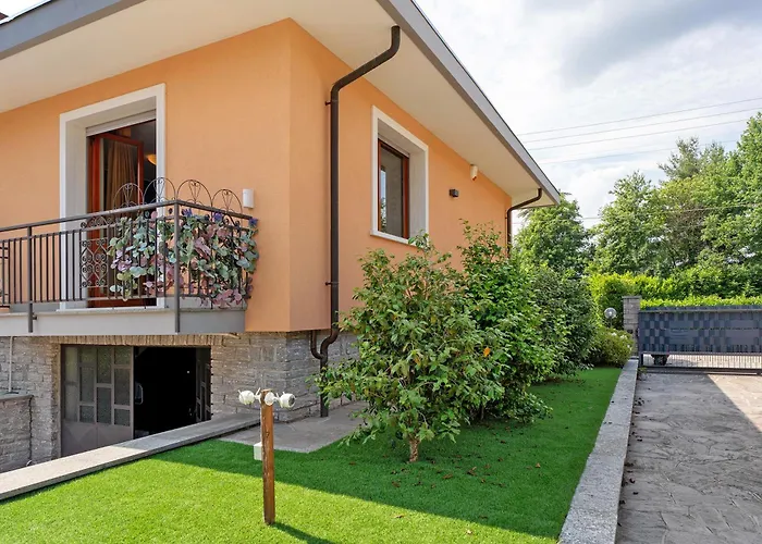 La Casa Dei Girasoli-lago Maggiore 카스텔레토소프라티시노